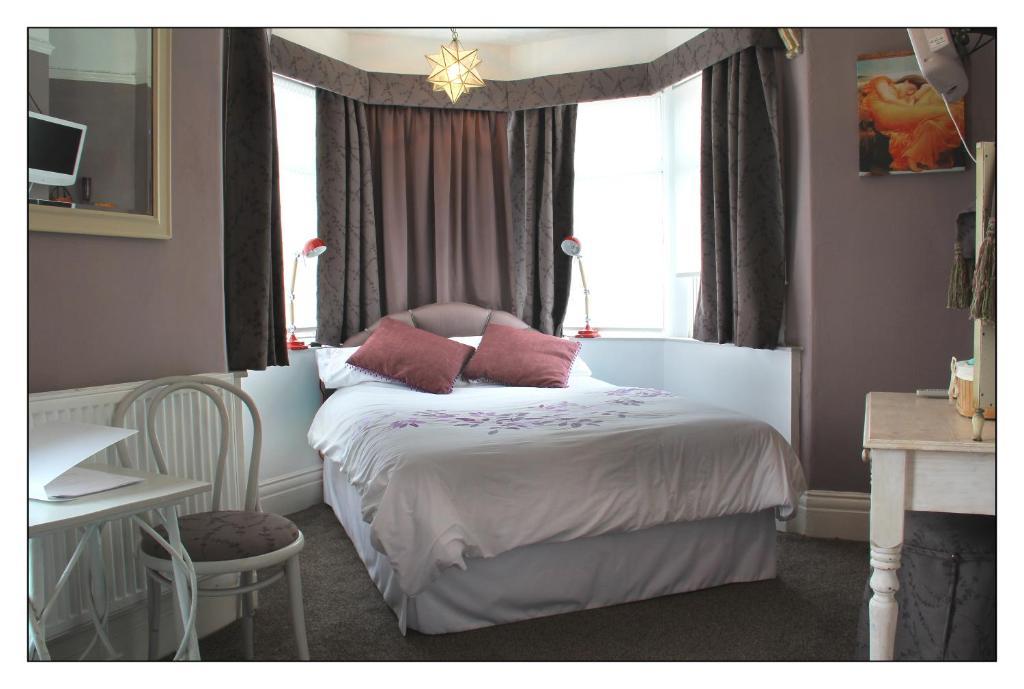 Dunsandles Guesthouse Wallasey Phòng bức ảnh